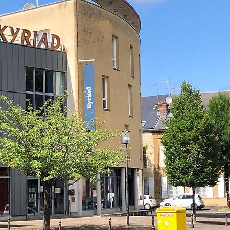 Kyriad Charleville Mezieres Zewnętrze zdjęcie